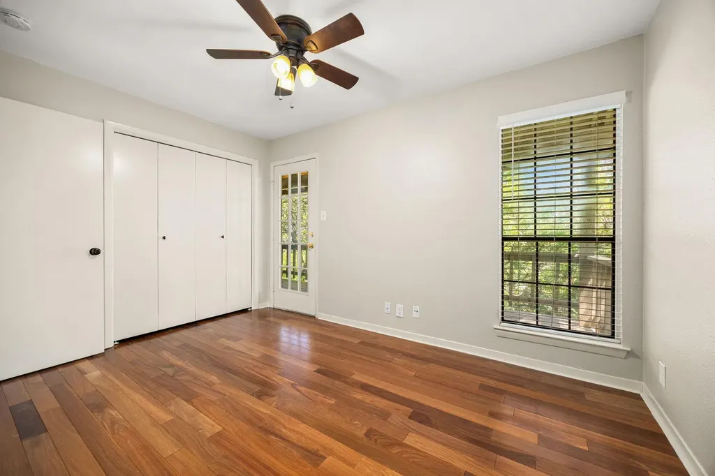 3622 Peregrine Falcon Drive Austin TX 78746