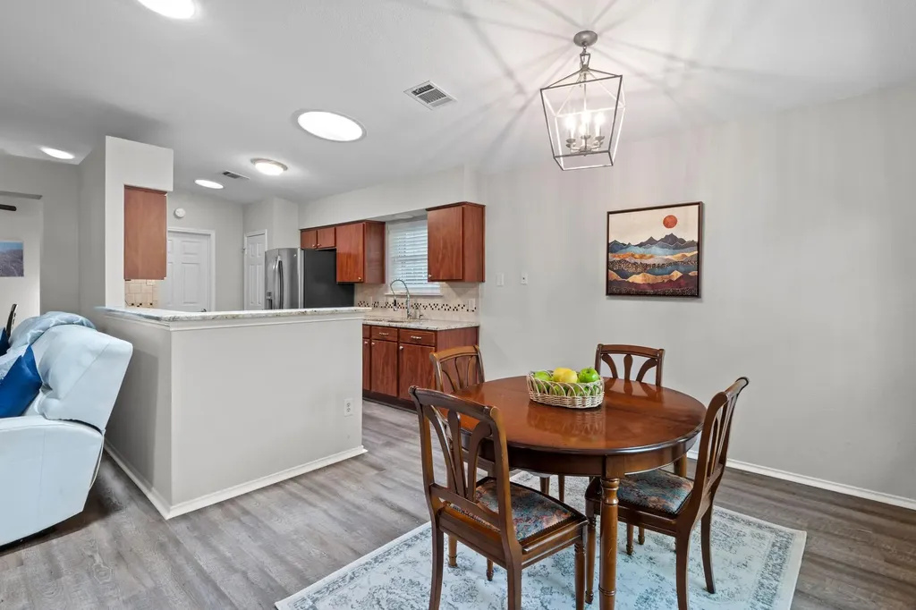 12806 Blackfoot Trail Austin TX 78729