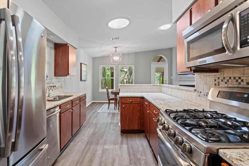 12806 Blackfoot Trail Austin TX 78729