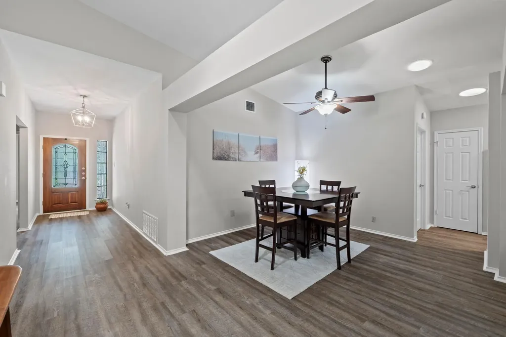 12806 Blackfoot Trail Austin TX 78729