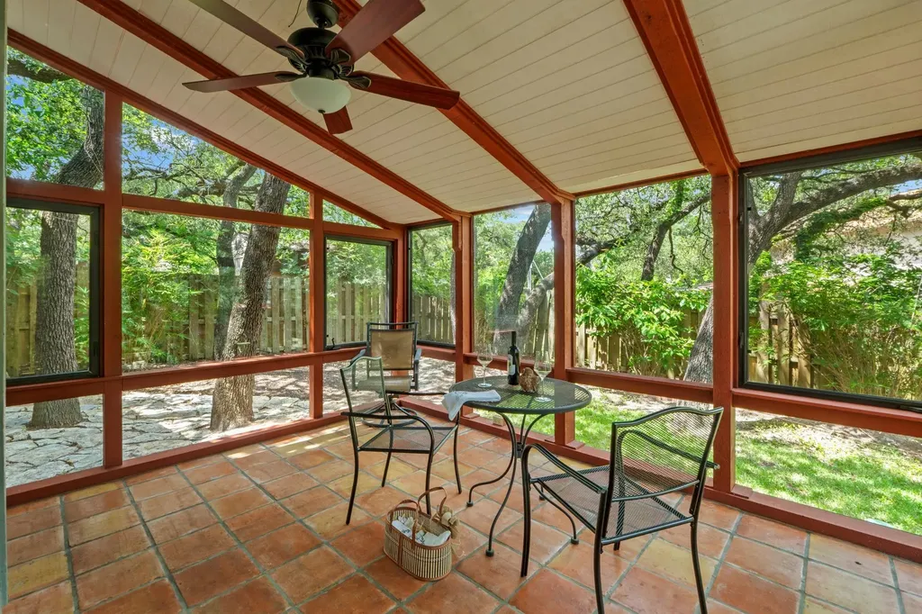 12806 Blackfoot Trail Austin TX 78729