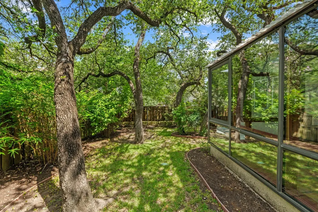 12806 Blackfoot Trail Austin TX 78729
