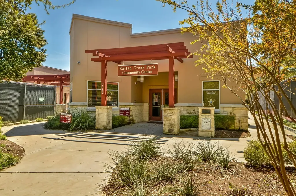 12806 Blackfoot Trail Austin TX 78729
