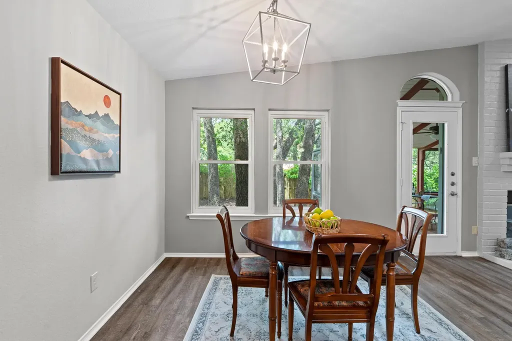 12806 Blackfoot Trail Austin TX 78729