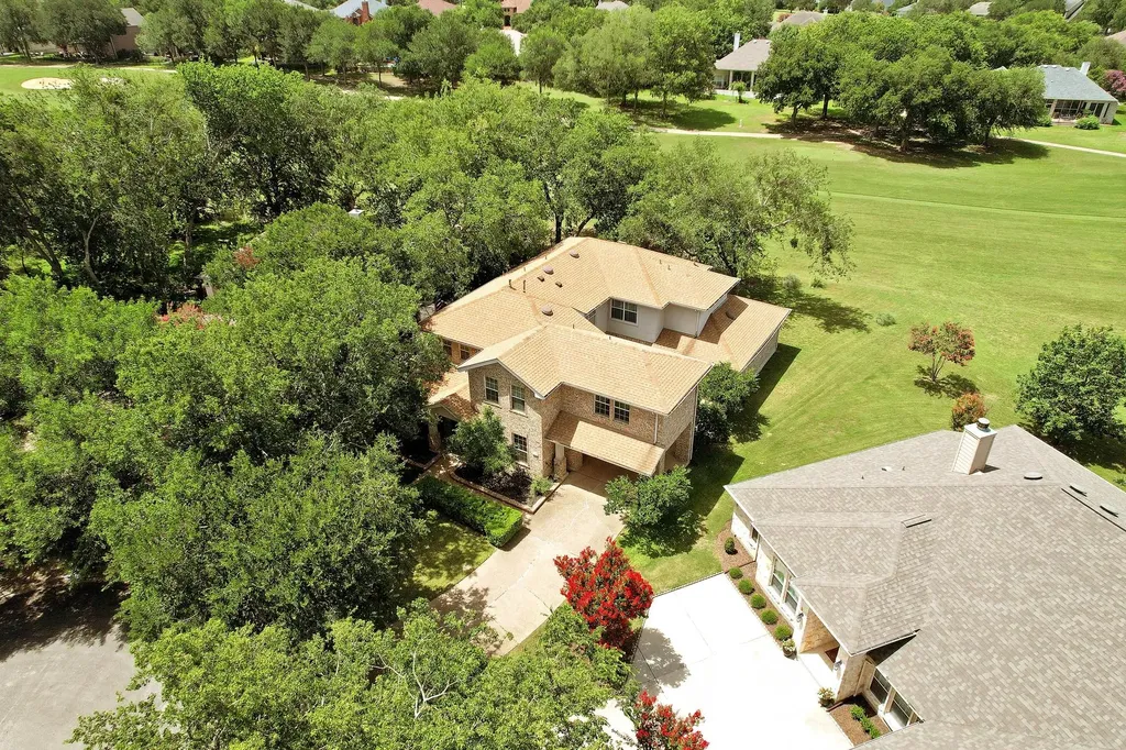 10608 Portrush Court Austin TX 78747