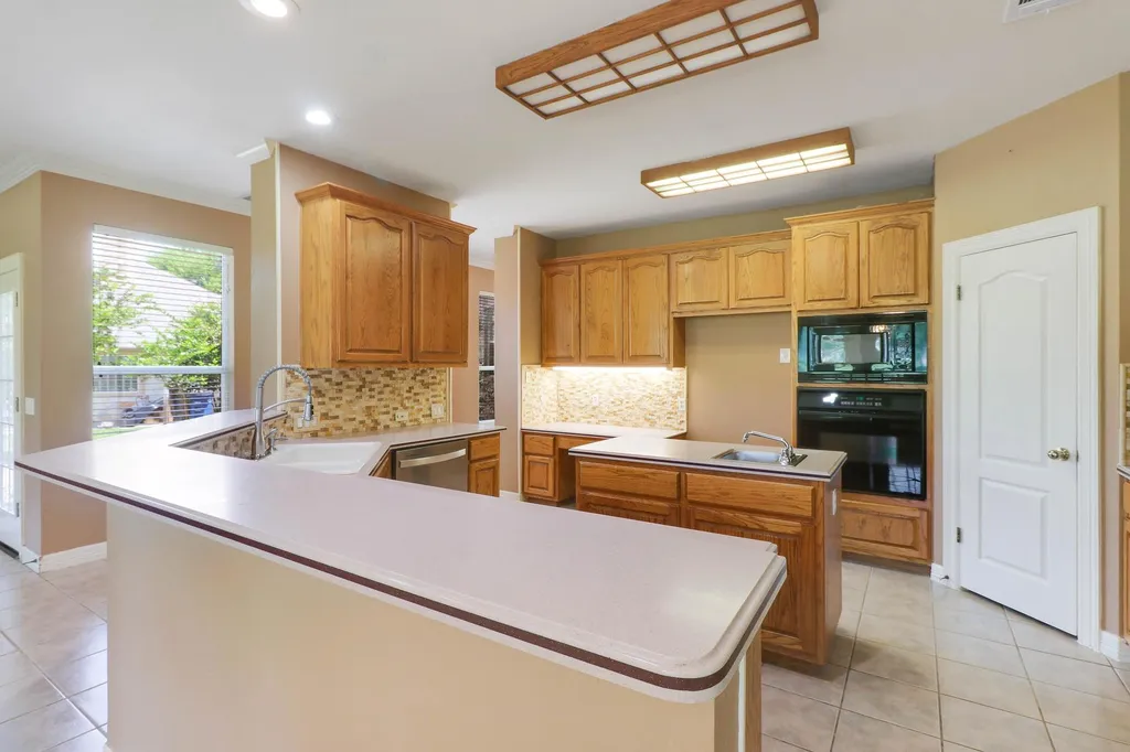 10608 Portrush Court Austin TX 78747