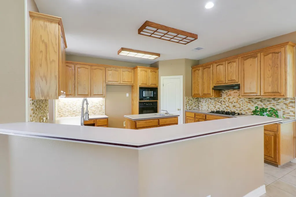 10608 Portrush Court Austin TX 78747