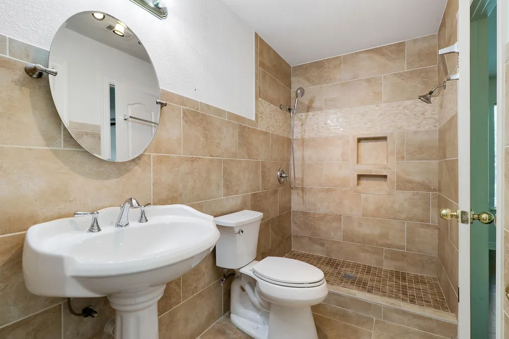 10608 Portrush Court Austin TX 78747