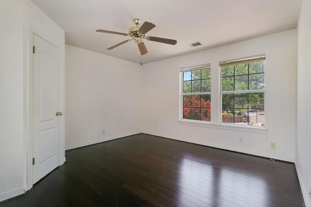10608 Portrush Court Austin TX 78747