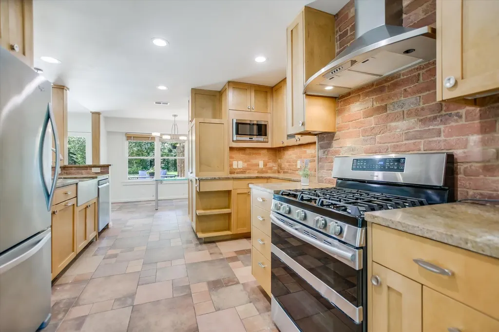 7509 Stonecliff Circle Austin TX 78731