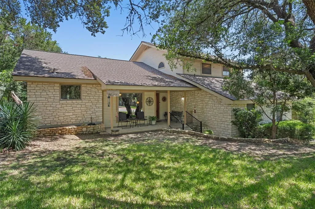 104 El Norte Court Lakeway TX 78734