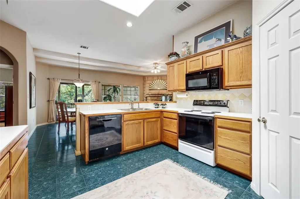 21520 Paine Avenue Lago Vista TX 78645