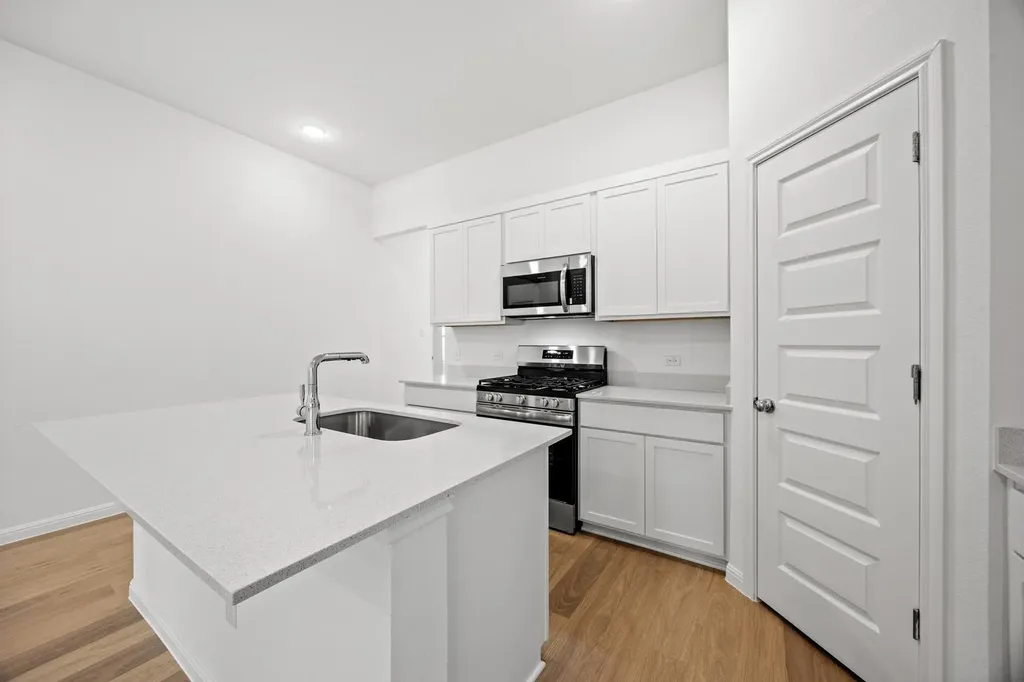 204 Hornet Street Elgin TX 78621