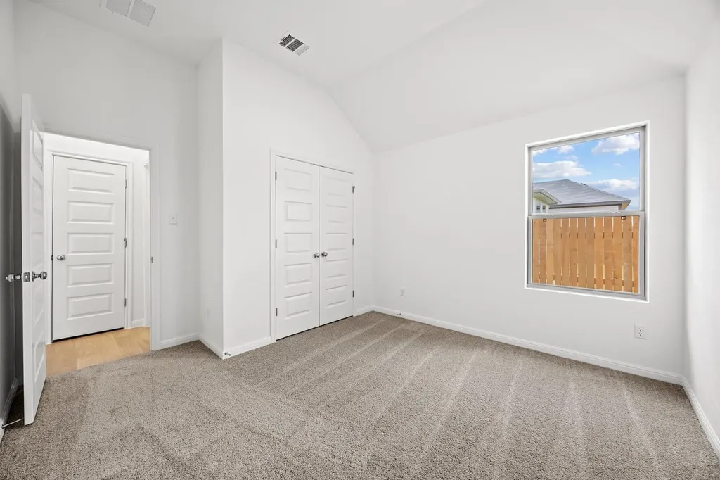 204 Hornet Street Elgin TX 78621