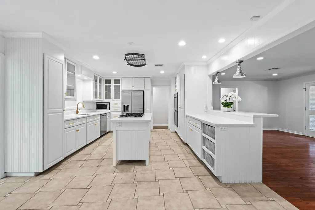 2404 Westover Road Austin TX 78703