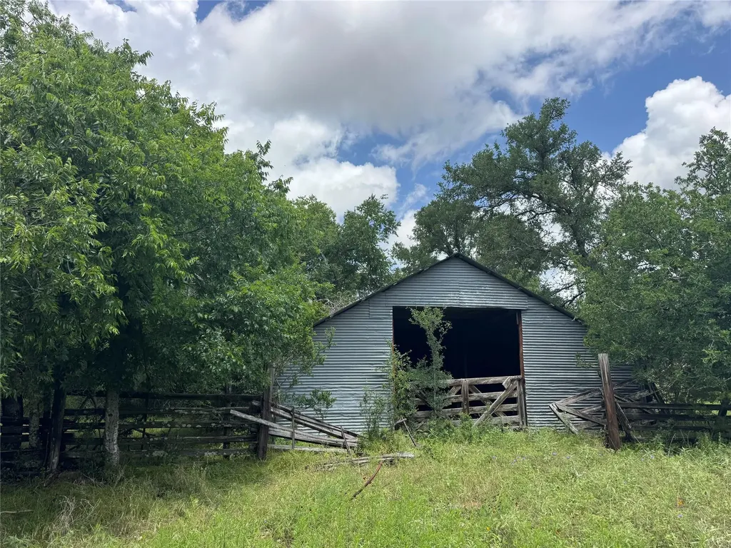 0000 Round Mountain Road Leander TX 78641