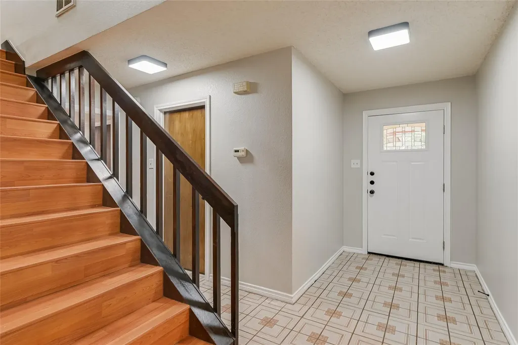 8106 Chainfire Cove Austin TX 78729