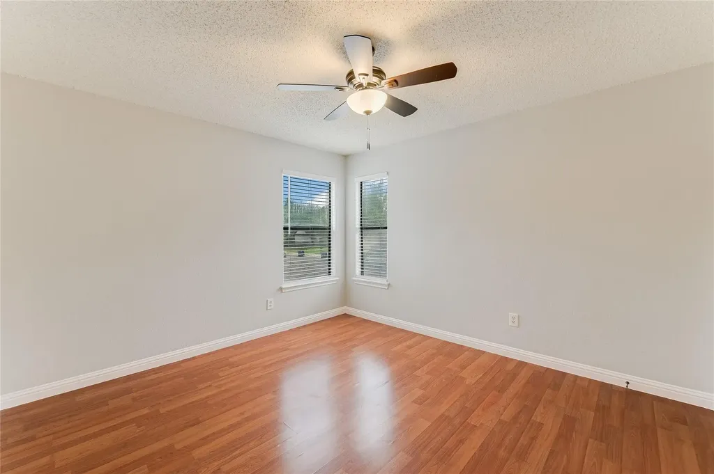 8106 Chainfire Cove Austin TX 78729
