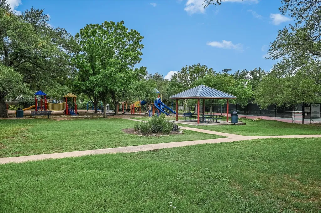 8106 Chainfire Cove Austin TX 78729