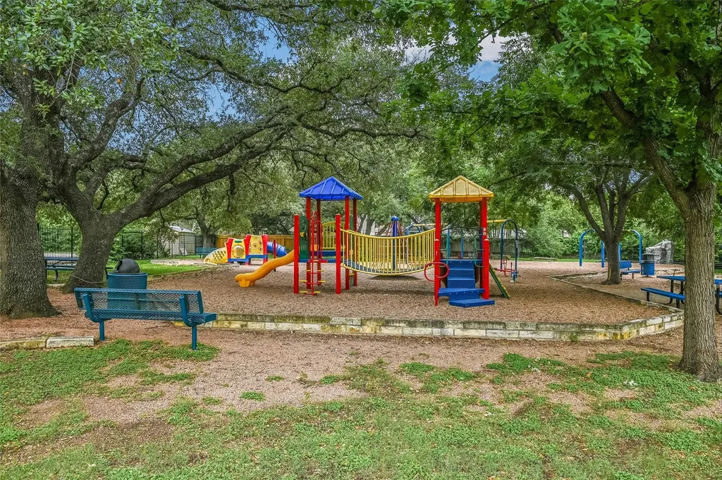 8106 Chainfire Cove Austin TX 78729