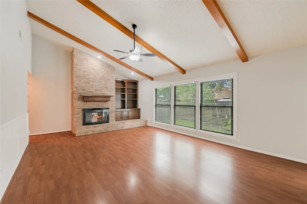 8106 Chainfire Cove Austin TX 78729