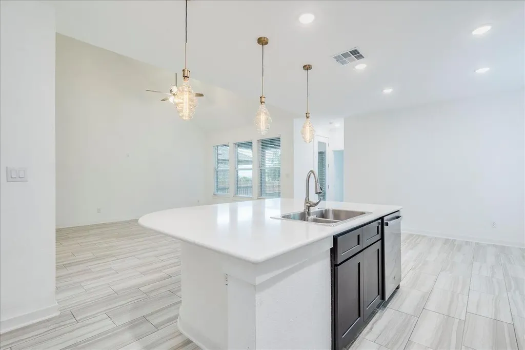 8008 Prairie Rye Drive Lago Vista TX 78645