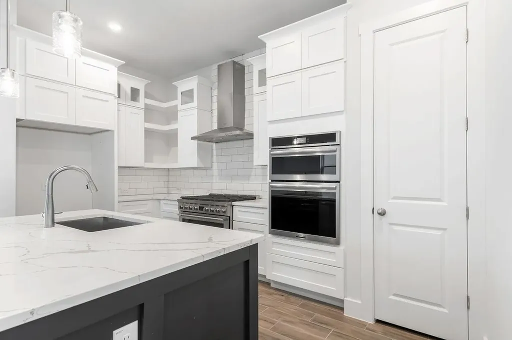 8510 Red Bottle Brush Road Lago Vista TX 78645