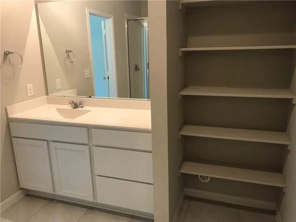 2205 Bettylou Lane Austin TX 78754