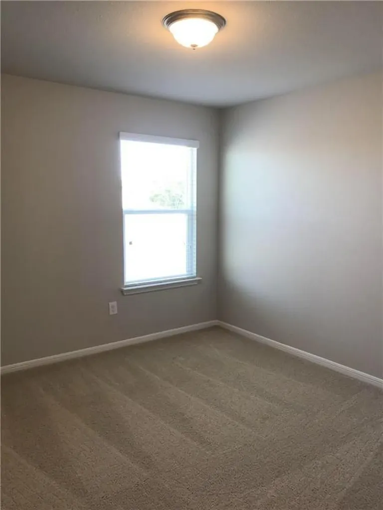 2205 Bettylou Lane Austin TX 78754