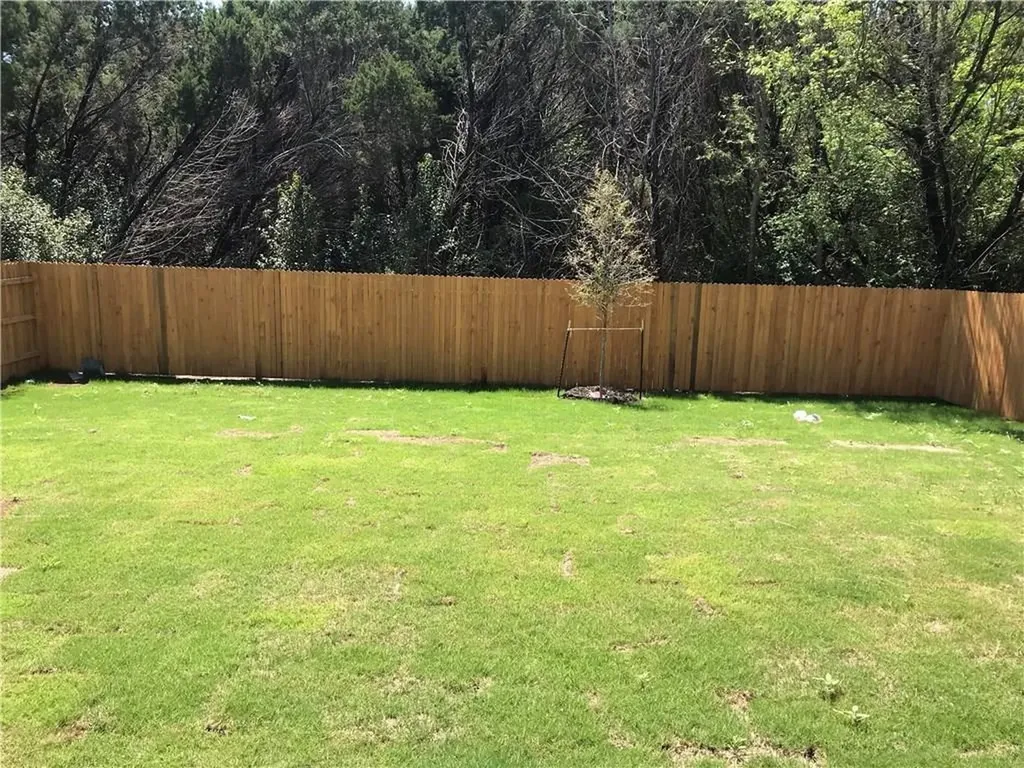 2205 Bettylou Lane Austin TX 78754