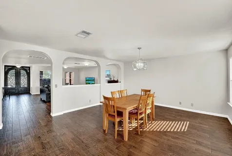 113 Endeavour Kyle TX 78640