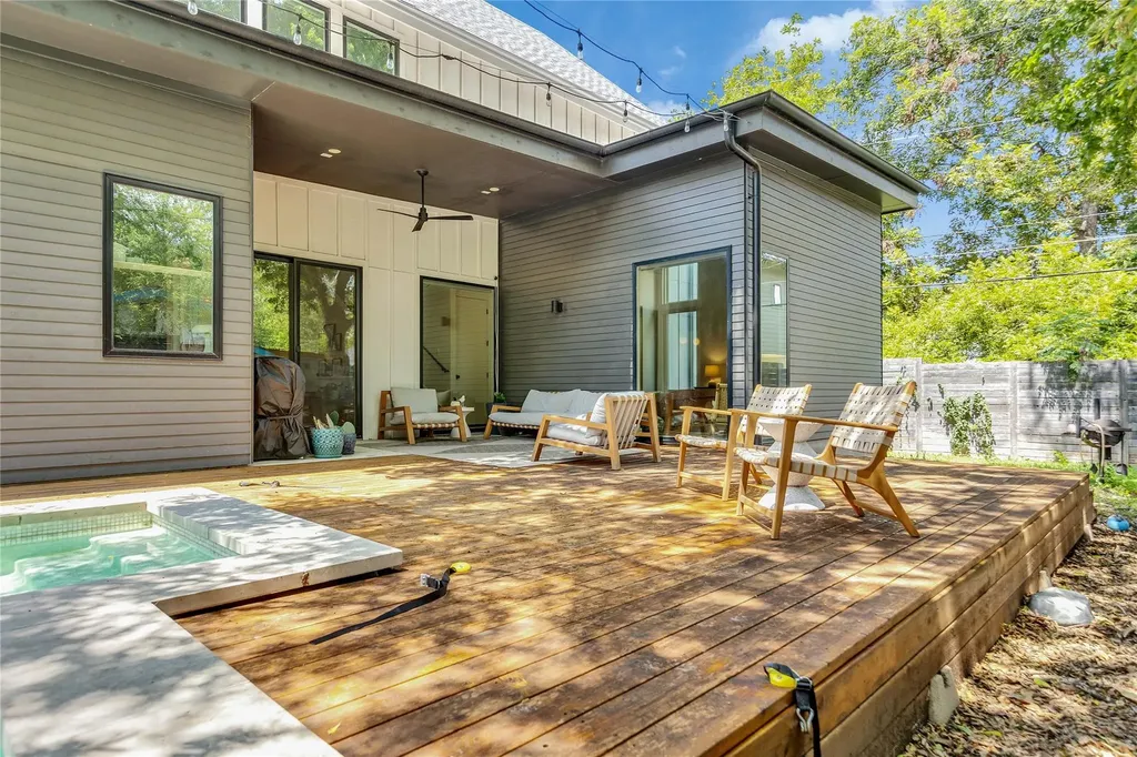 506 Powell Circle Austin TX 78704