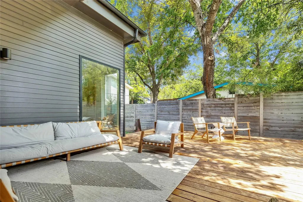 506 Powell Circle Austin TX 78704