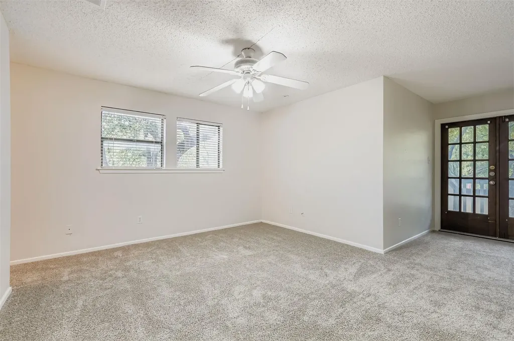 8600 Tallwood Drive Austin TX 78759