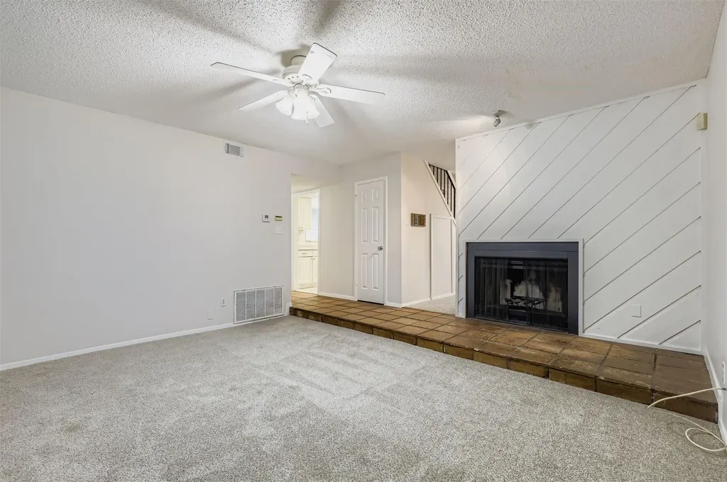 8600 Tallwood Drive Austin TX 78759
