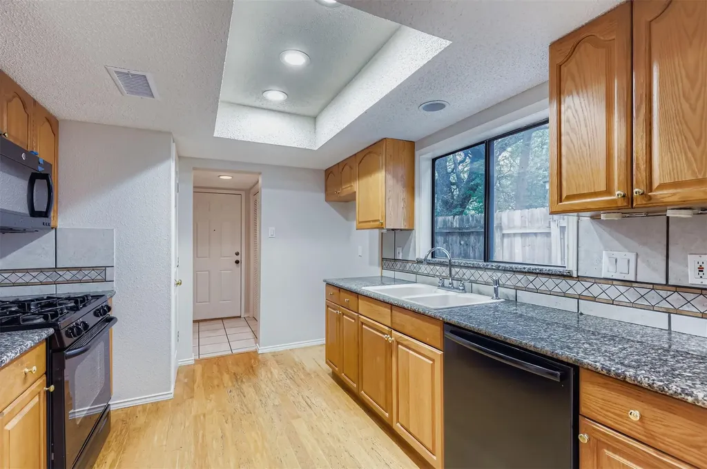 8600 Tallwood Drive Austin TX 78759