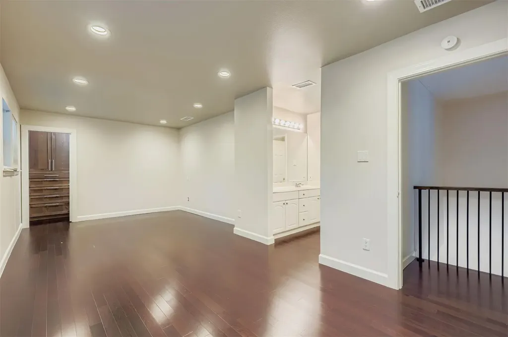8600 Tallwood Drive Austin TX 78759