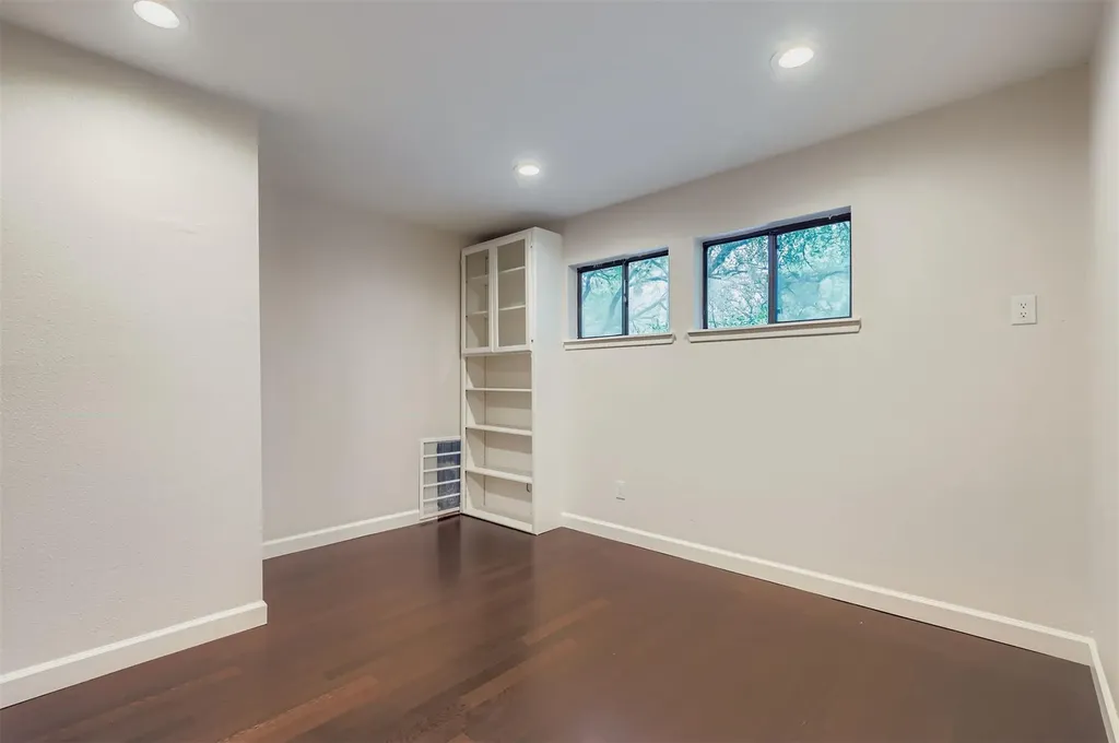8600 Tallwood Drive Austin TX 78759