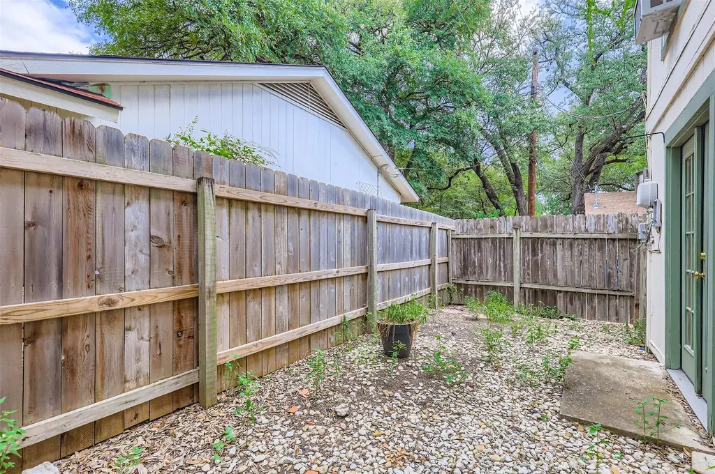 8600 Tallwood Drive Austin TX 78759