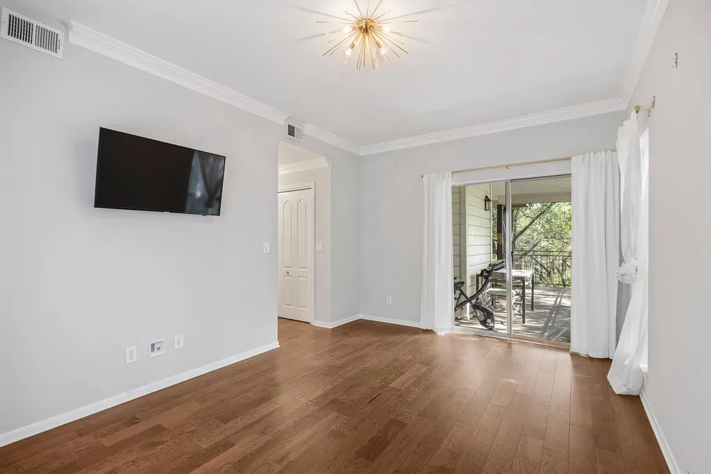 6000 Shepherd Mountain Cove Austin TX 78730