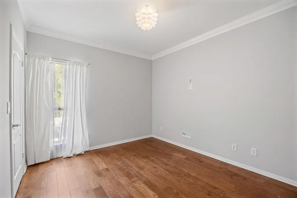 6000 Shepherd Mountain Cove Austin TX 78730