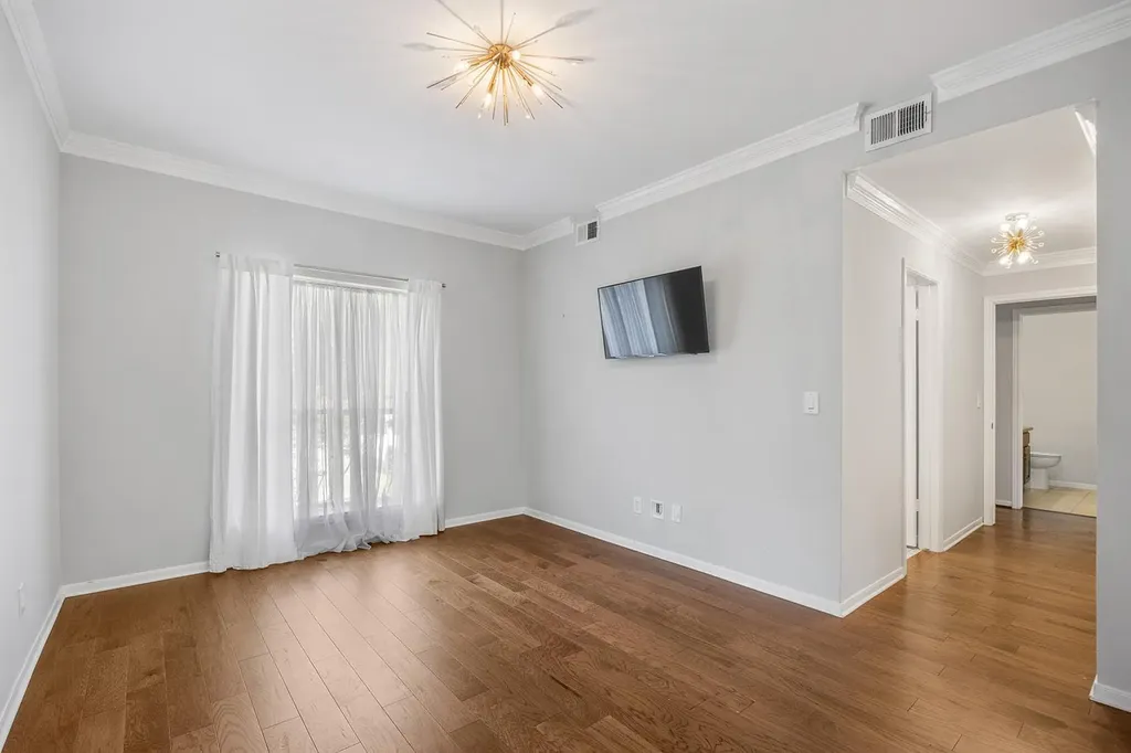 6000 Shepherd Mountain Cove Austin TX 78730