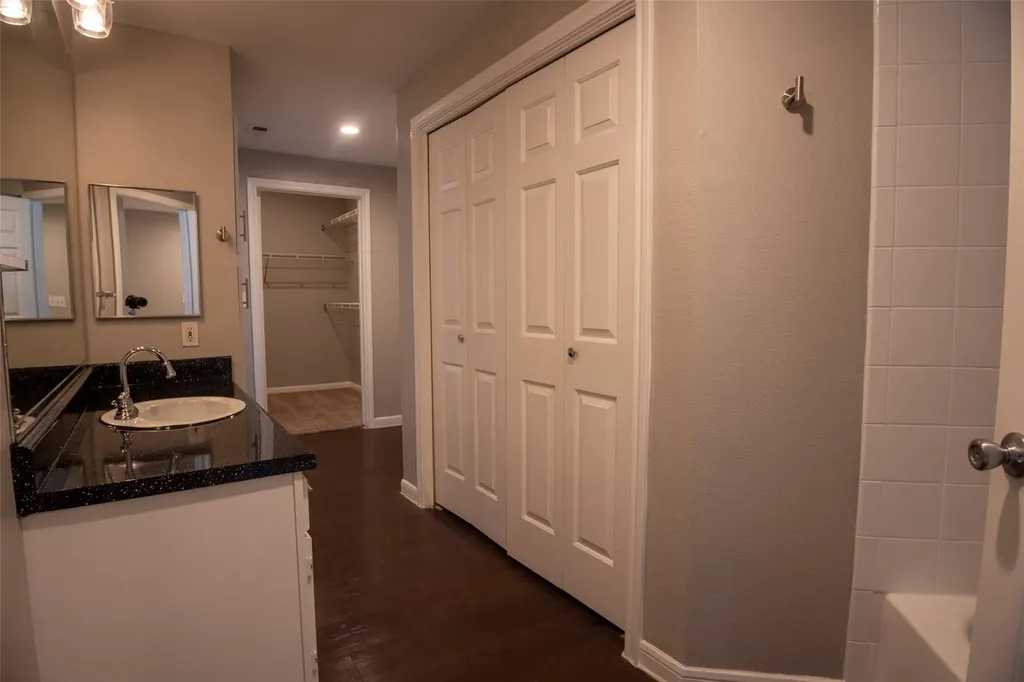2320 Gracy Farms Lane Austin TX 78758