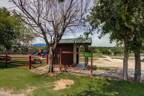 855 Aspen Lane Cottonwood Shores TX 78657
