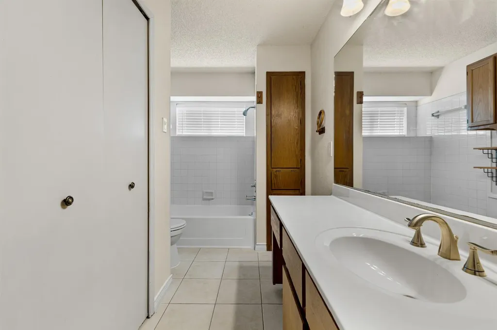 8754 Birmingham Drive Austin TX 78748