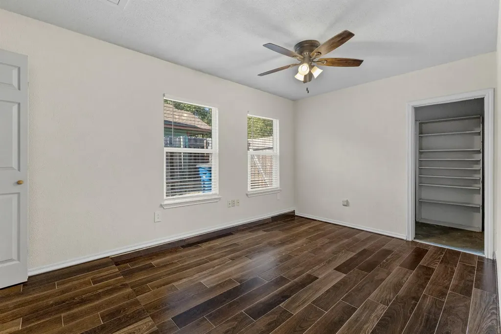8754 Birmingham Drive Austin TX 78748