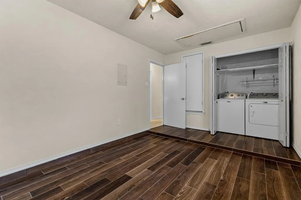 8754 Birmingham Drive Austin TX 78748
