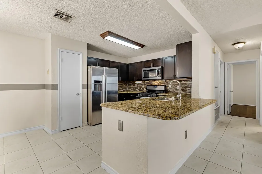 8754 Birmingham Drive Austin TX 78748
