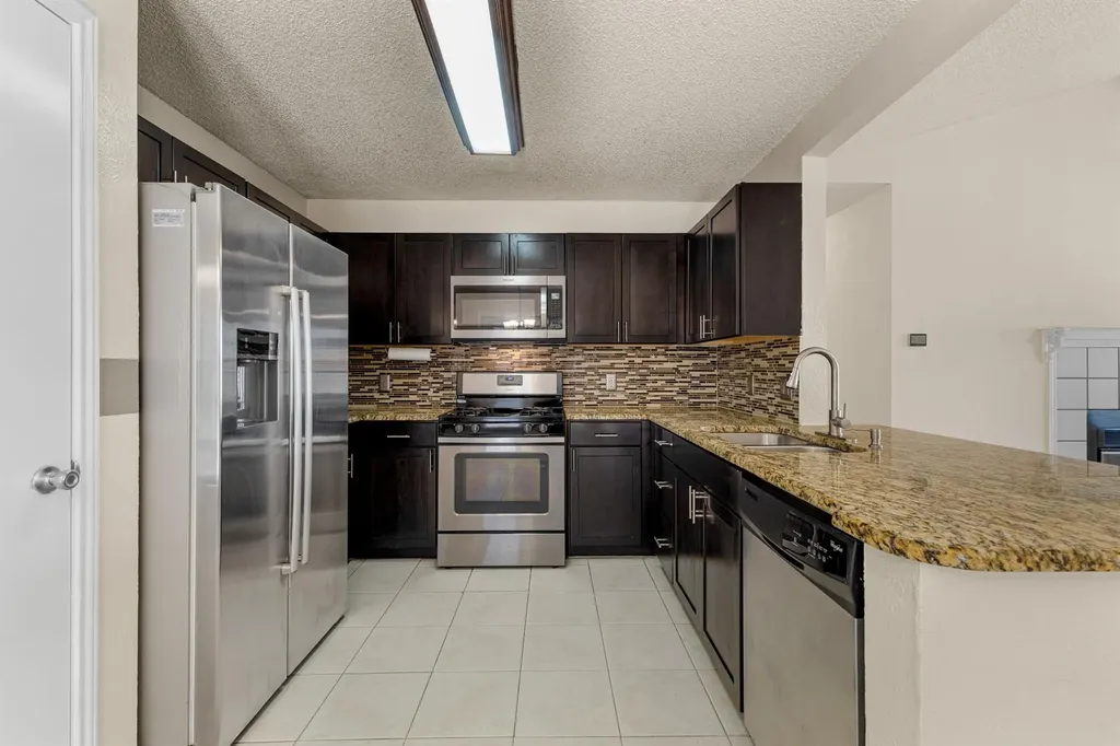 8754 Birmingham Drive Austin TX 78748