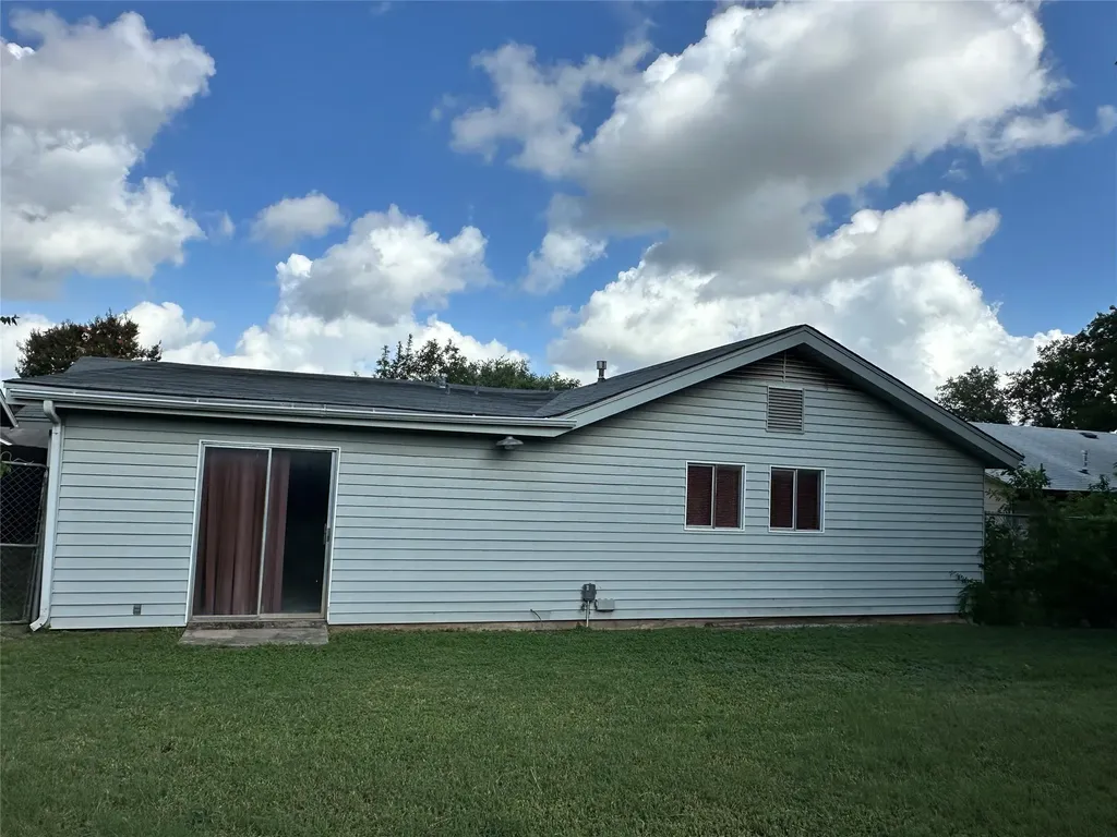 5813 Cedardale Drive Austin TX 78745